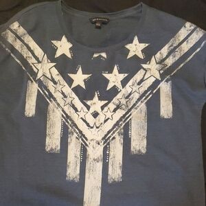 Rock & Republic Gray Tee with White Star Design